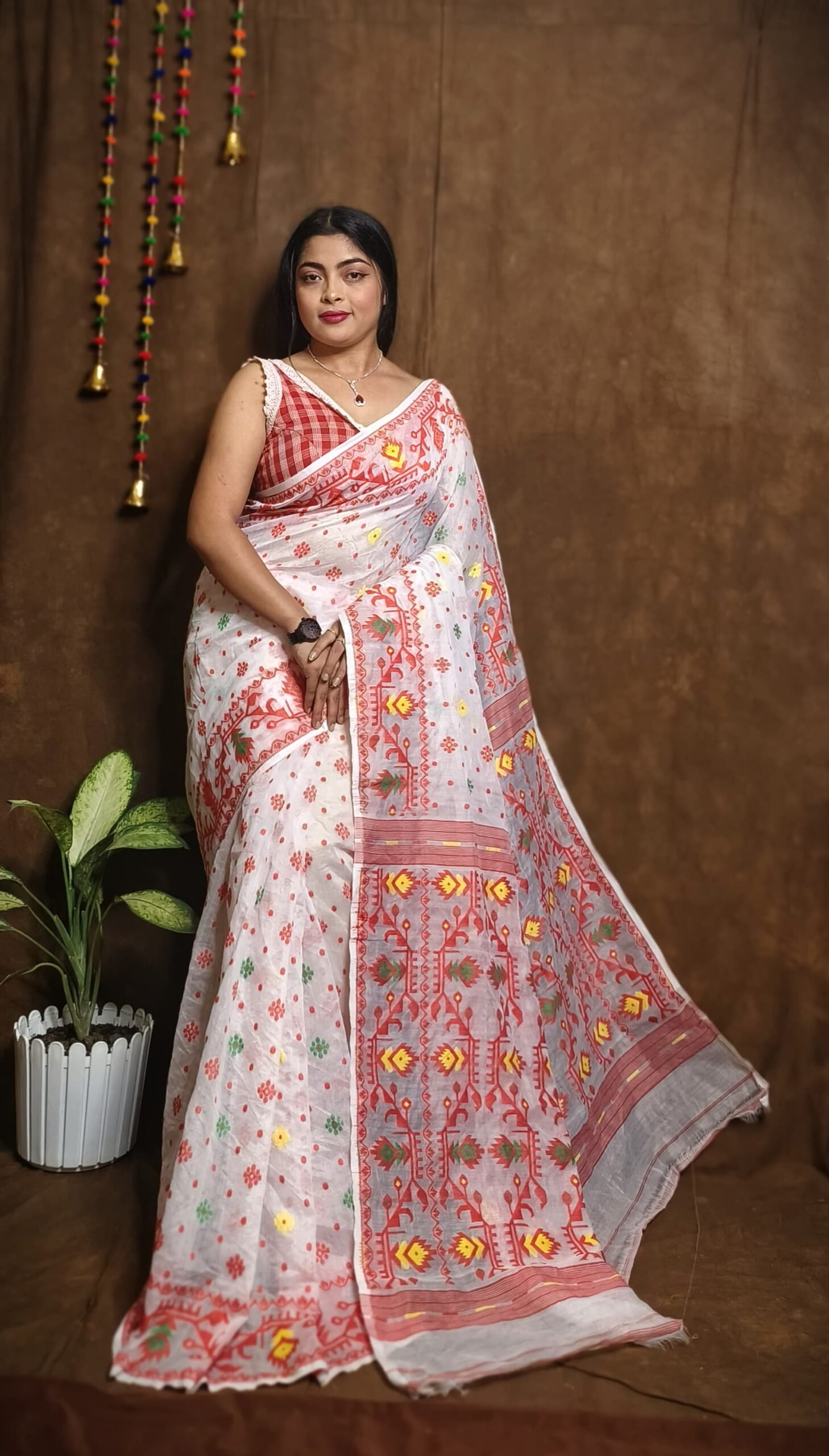 Poddo Dhakai Jamdani Sharee